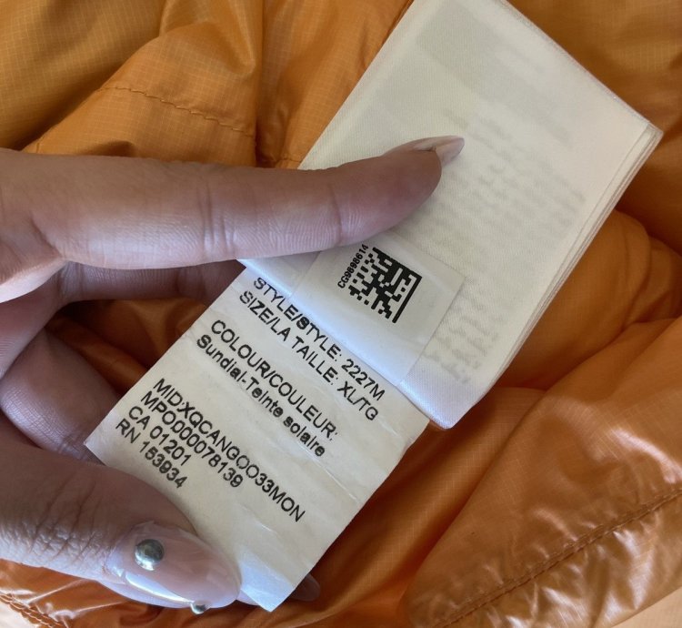 CANADA GOOSE Hooded Puffer Jacket