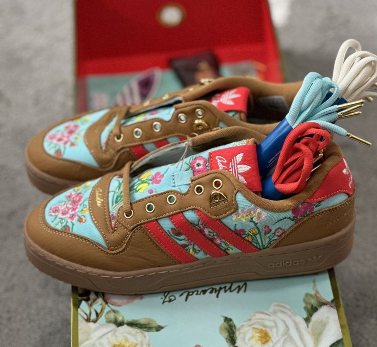 Adidas Unheard Of Rivalry Low Mom Ugly Couch 9M New