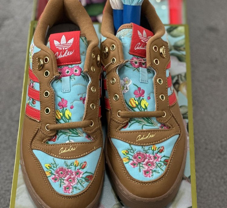 Adidas Unheard Of Rivalry Low Mom Ugly Couch 9M New