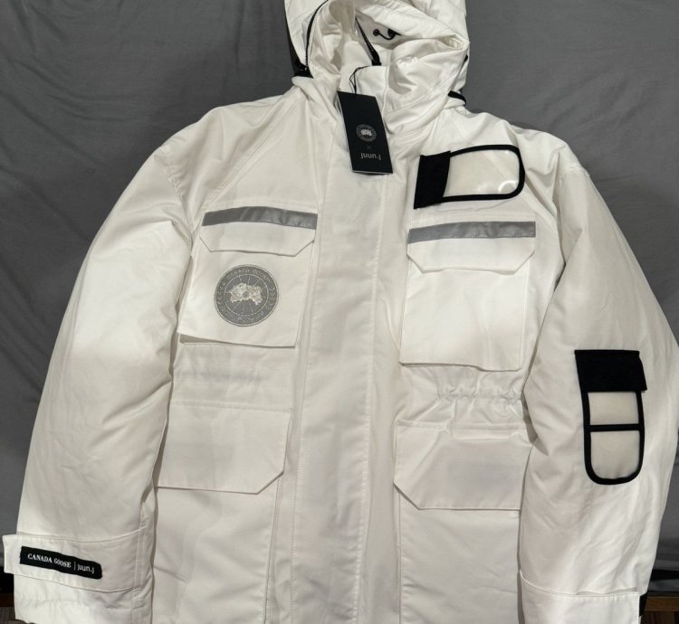 Canada Goose Juun Snow Mantra Down Parka