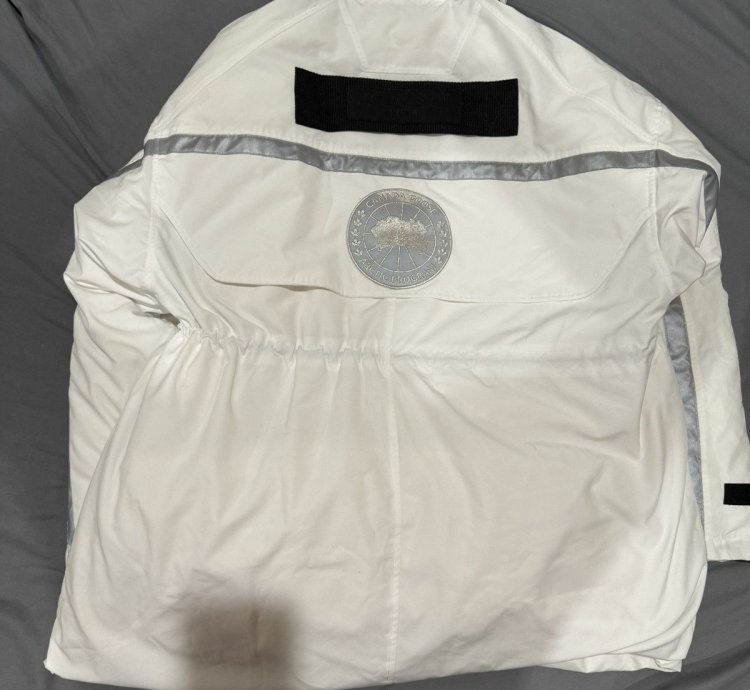 Canada Goose Juun Snow Mantra Down Parka