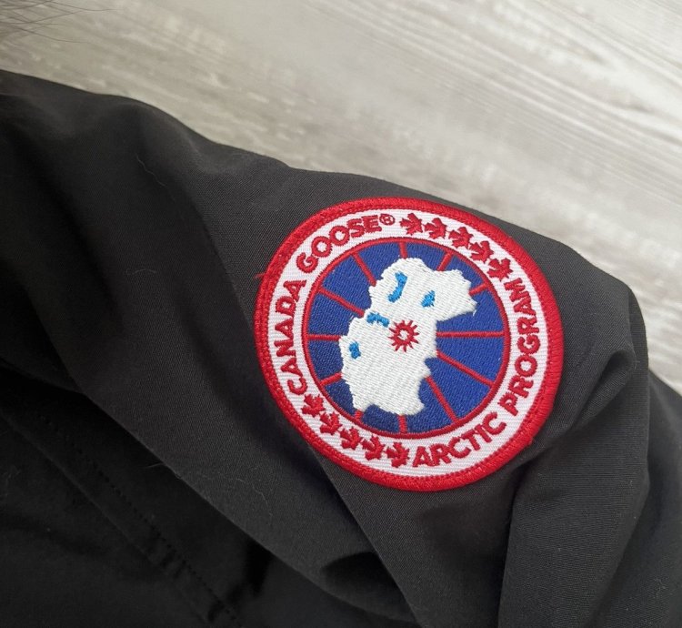 Canada Goose Kensington Parka 2XS Black