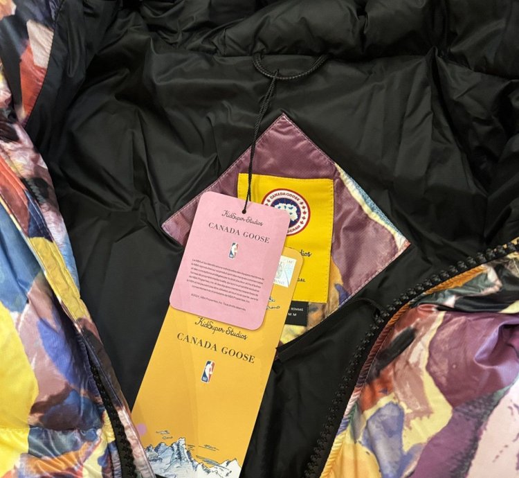 Canada Goose Kid Super Puffer Jacket