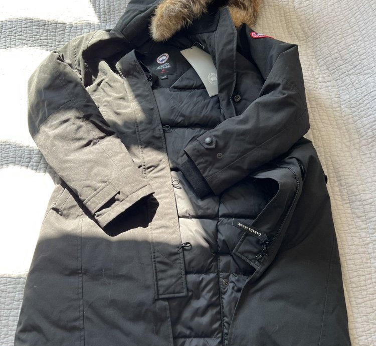 Canada Goose Ladies Kensington Parka Black