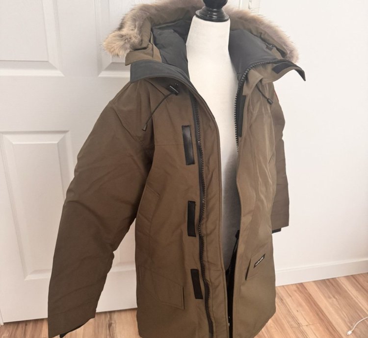 Canada Goose Langford Men Parka size Small