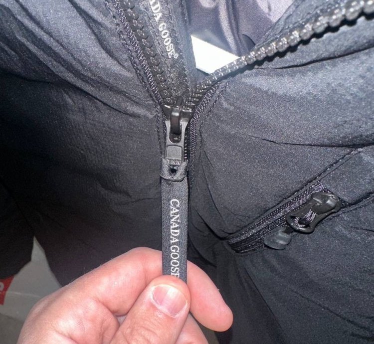 Canada Goose Lodge Hoody Black Small Packable Down Jacket