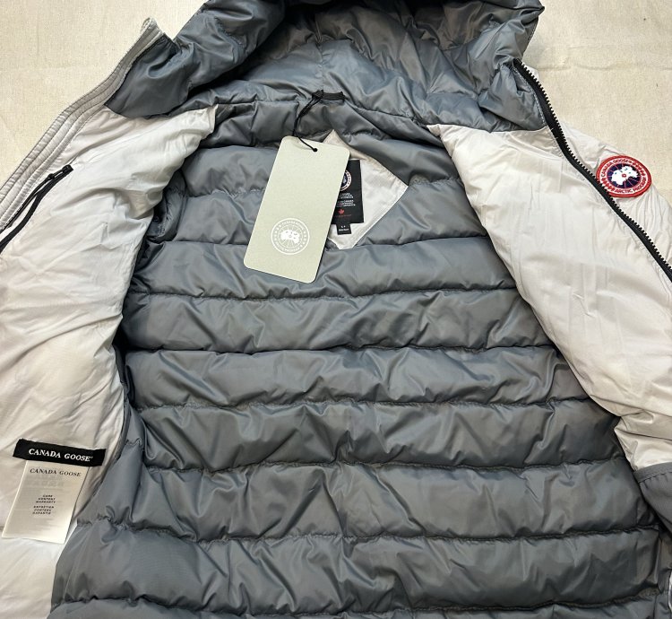 Canada Goose Lodge Hoody Silverbirch Small Brand New