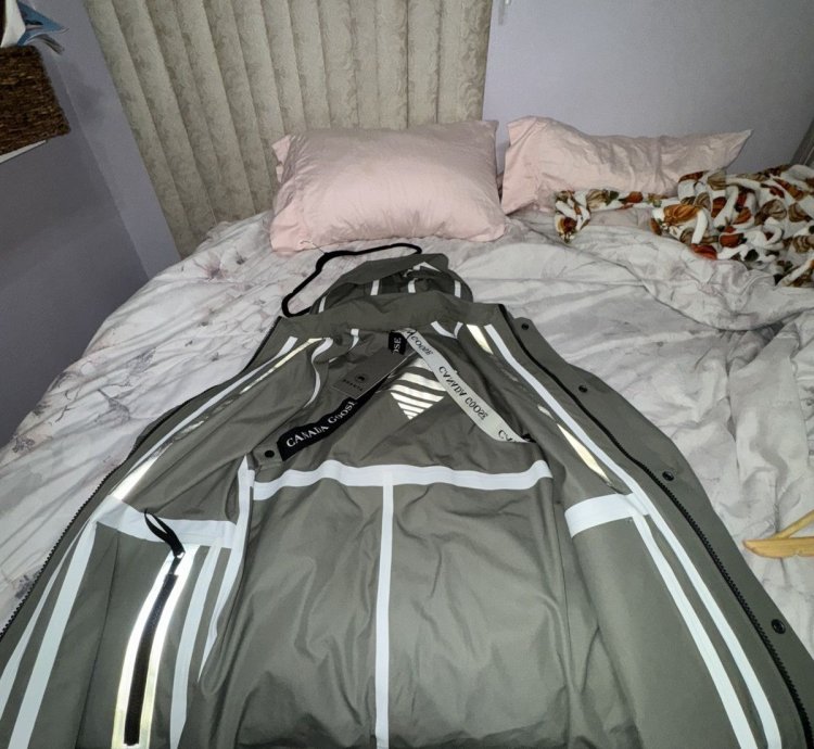 Canada Goose Lumen Trench Raincoat