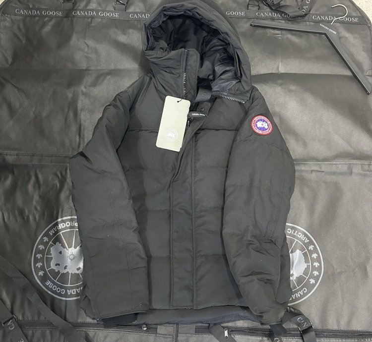 Canada Goose Macmillan Parka Black Medium