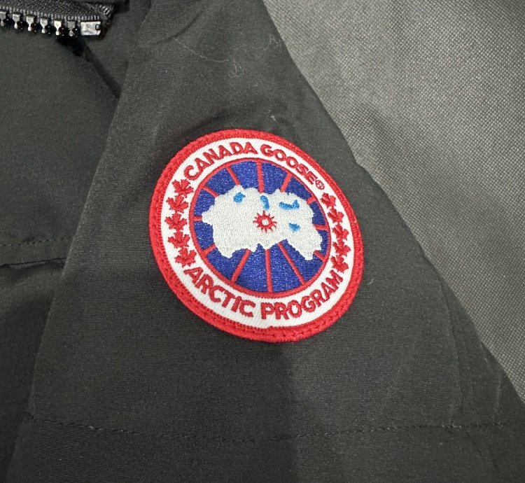Canada Goose Macmillan Parka Black Medium