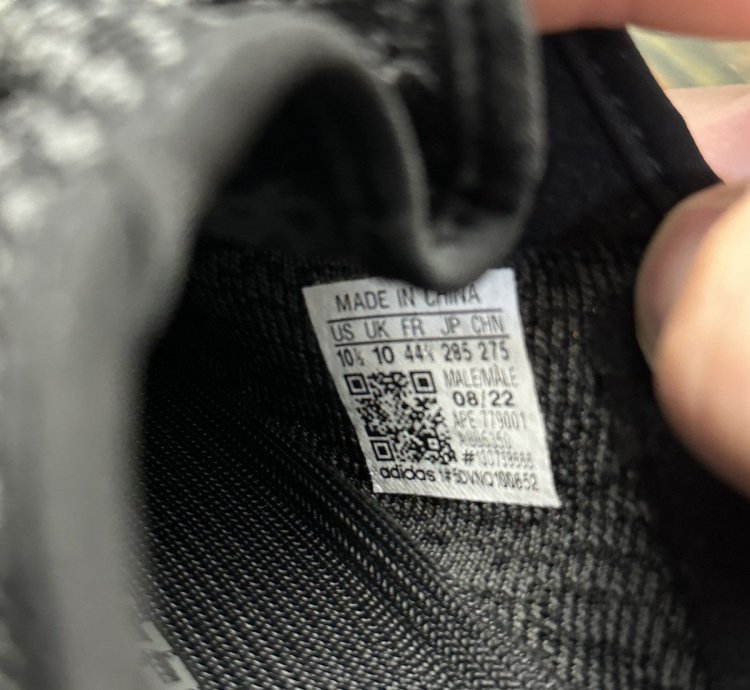 adidas Yeezy Boost 350 Pirate Black (2023) BB5350 Size 10 5