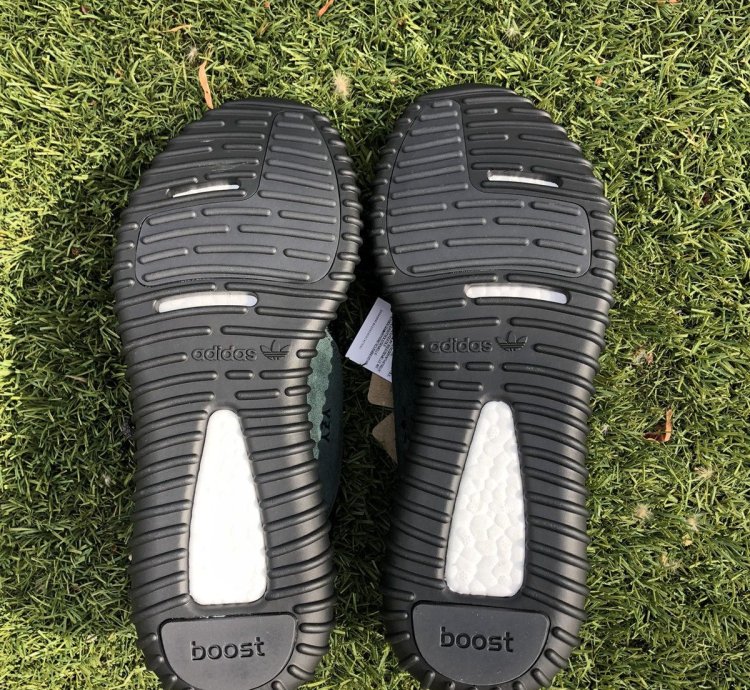 Adidas Yeezy Boost 350 Pirate Black 2023 Size 10 5 Men