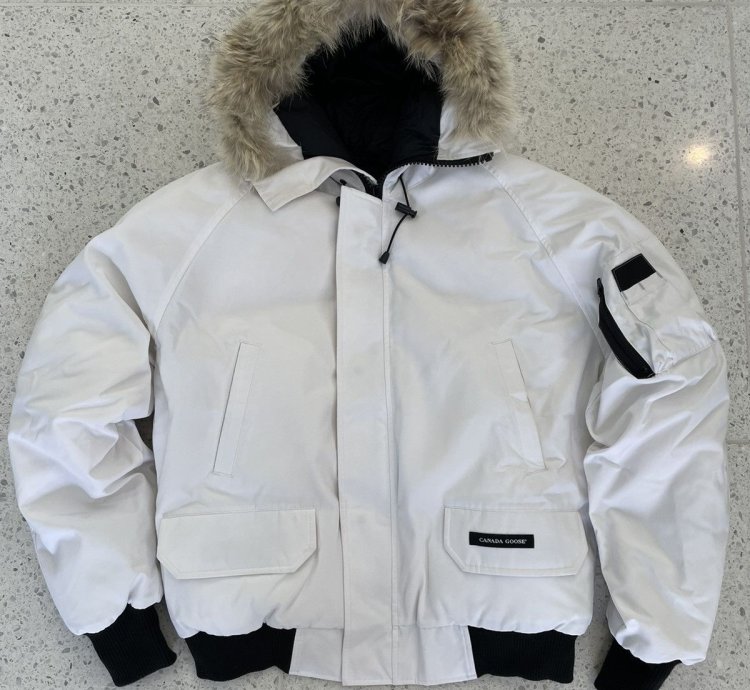 Canada Goose Mens White Down Bomber Jacket Large