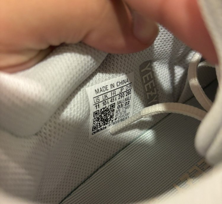 Adidas Yeezy Boost 700 Analog