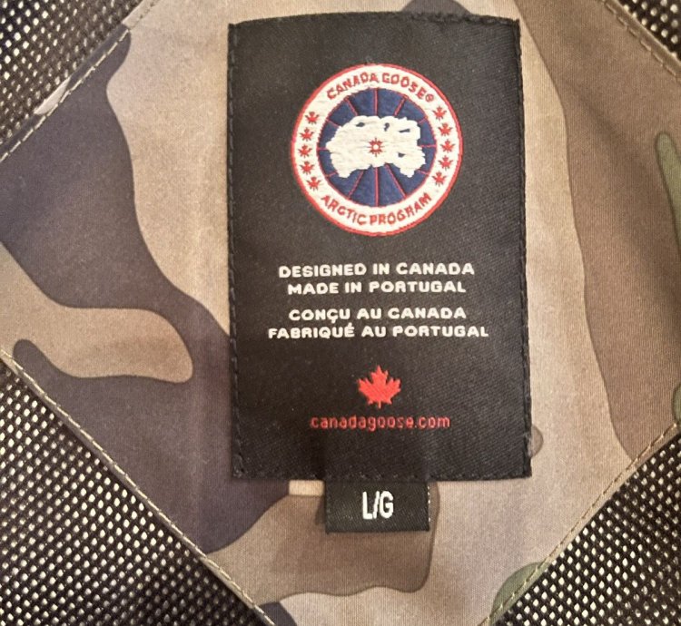 Canada Goose Parka Jacket- Large
