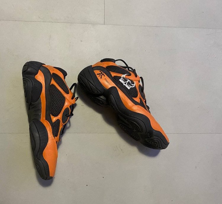Adidas Yeezy Fnatic custom sneaks