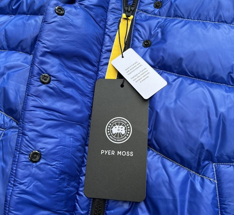 Canada Goose Pyer Moss Crop Wave Puffer