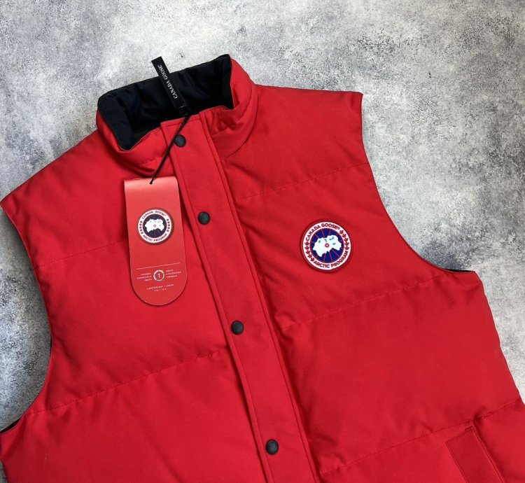Canada goose red freestyle gilet