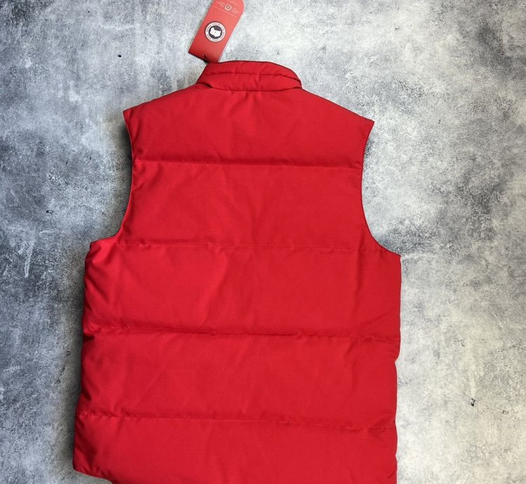 Canada goose red freestyle gilet