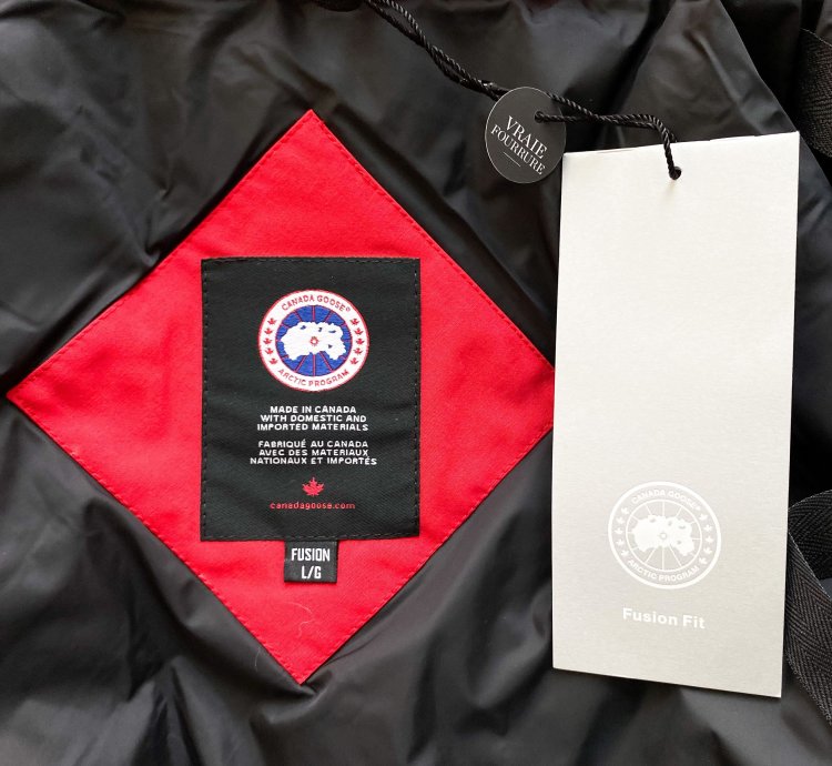 Canada Goose Red Trillium Fusion Fit Women Jacket