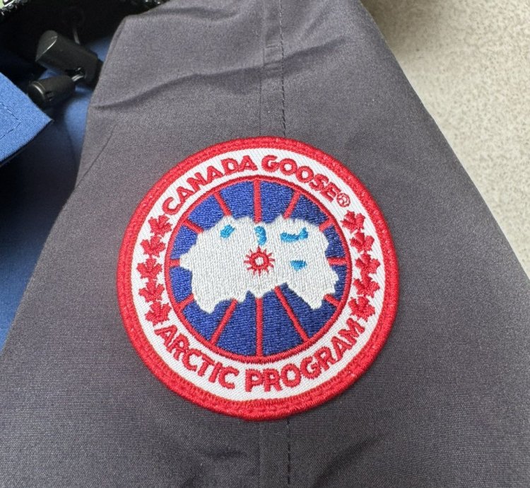 Canada Goose Regeneration Chilliwack Puffer Jacket Bomber