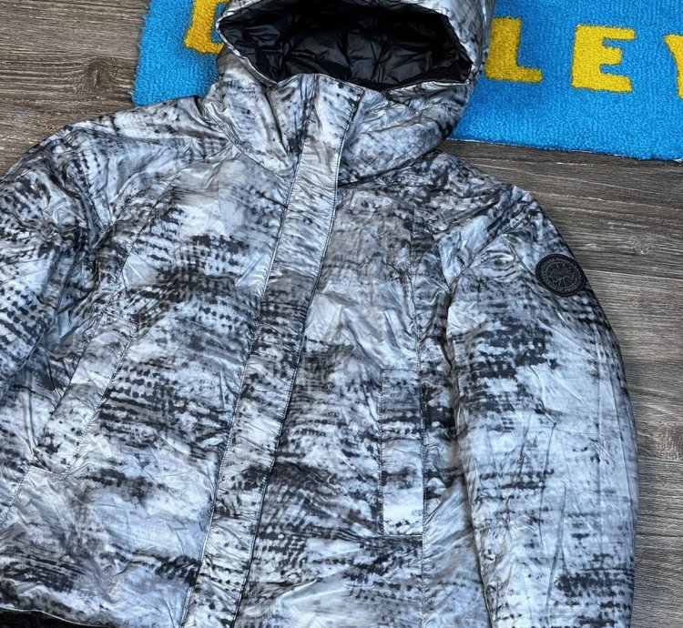 Canada Goose SAMPLE Reversible Light Puffer Jacket