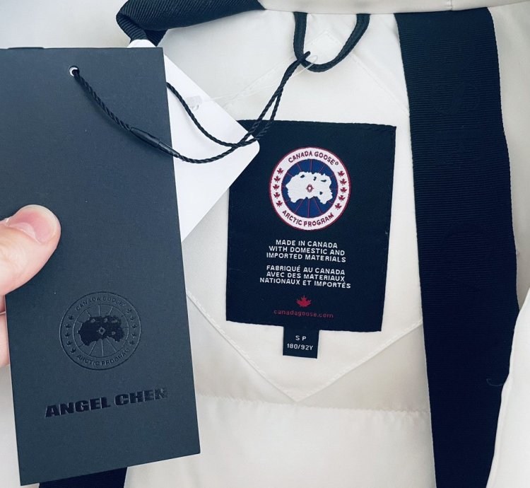Canada Goose Snow Mantra Angel Cheen