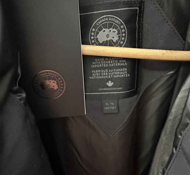 Canada Goose Wedgemount Parka black XL