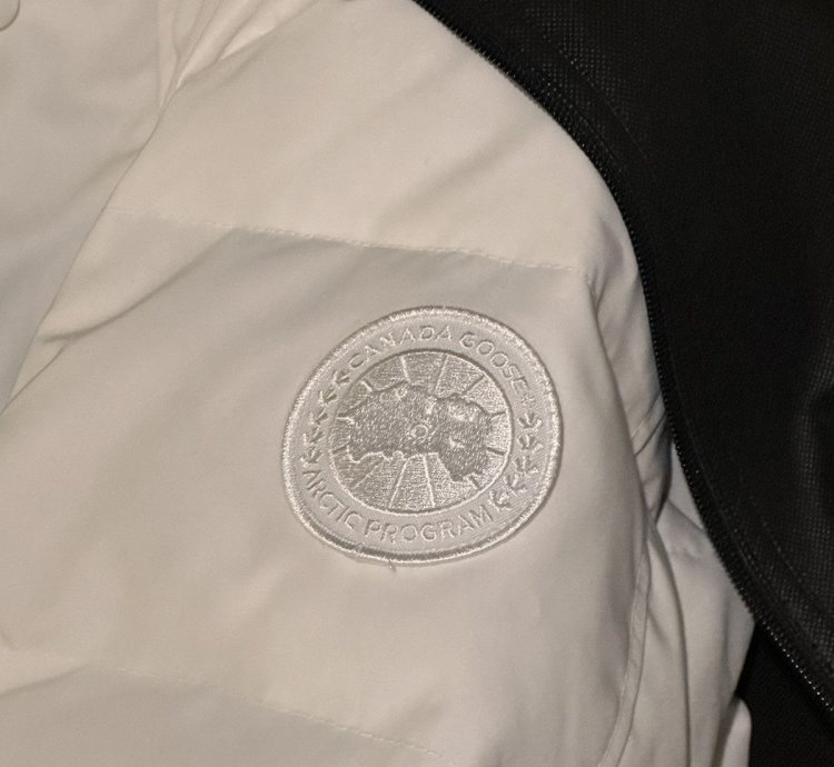 Canada Goose White Carson Parka Humanature