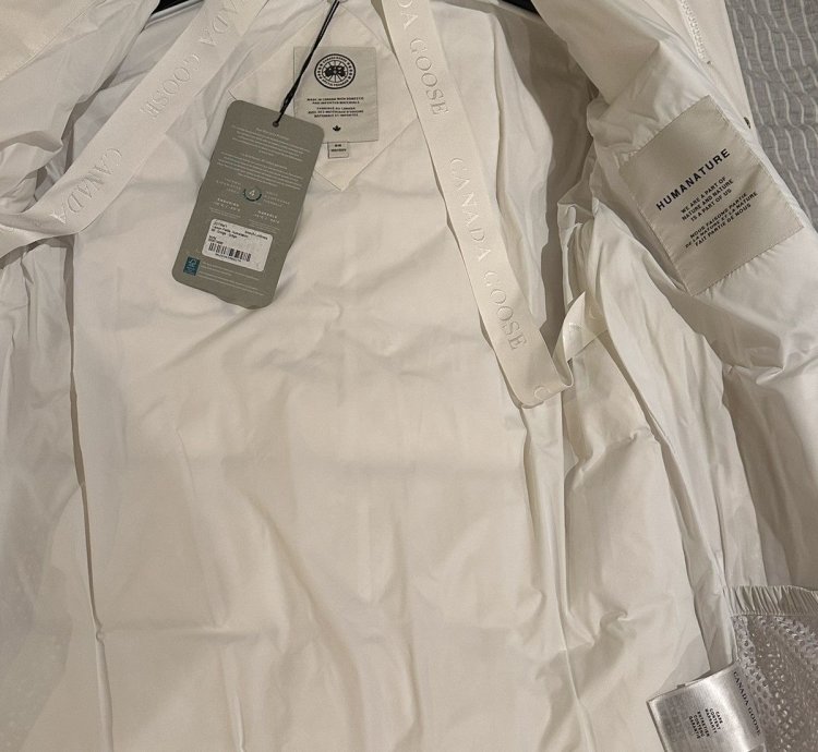 Canada Goose White Carson Parka Humanature
