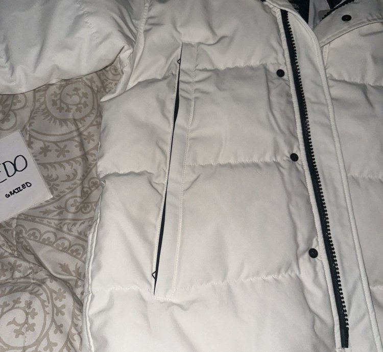 Canada Goose Wyndham Parka (White)