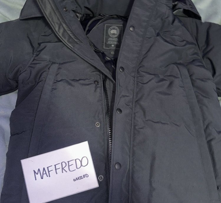 Canada Goose Wyndham Parka -Navy-Medium
