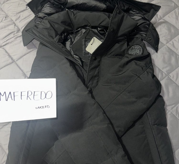 Canada Goose Wyndham Parka Black Disc