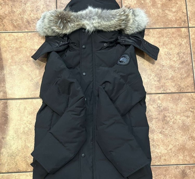 Canada Goose Wyndham Parka Black Label Heritage