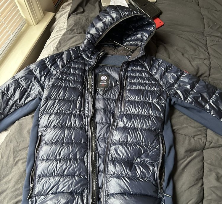 HyBridge Lite Tech Hoody Size Medium
