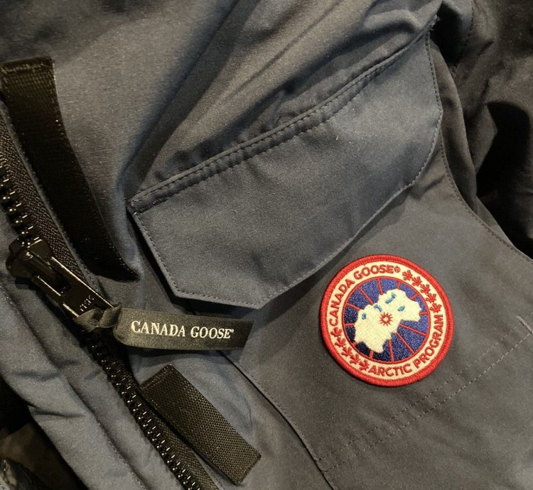 Legendary Canada Goose Expedition parka Jacket Coyote fur
