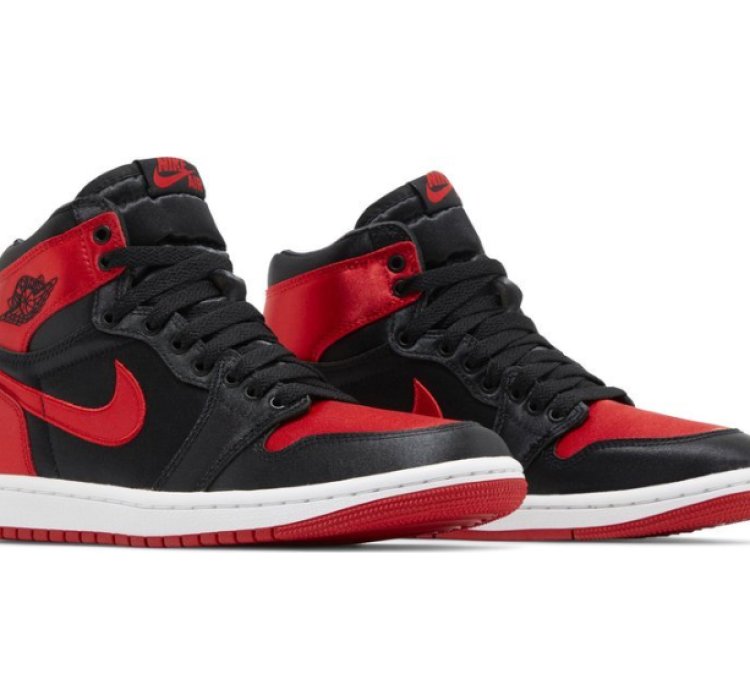 Mens Wmns Air Jordan 1 Retro High OG Satin Bred 2023 FD4810 061