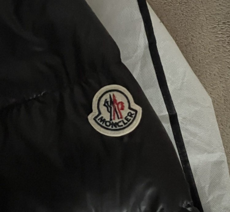 Moncler Cambales Jacket size 5 XL at 40 OFF retail