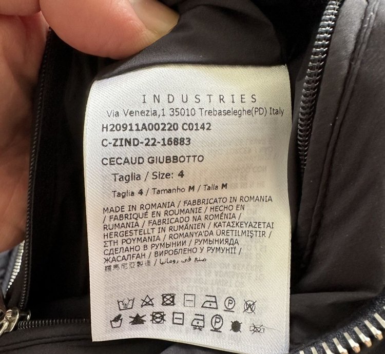 Moncler cecaud jacket brand new with tags size 4