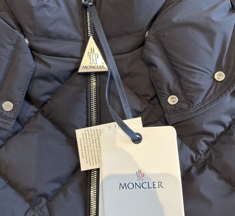 Moncler cecaud jacket brand new with tags size 4