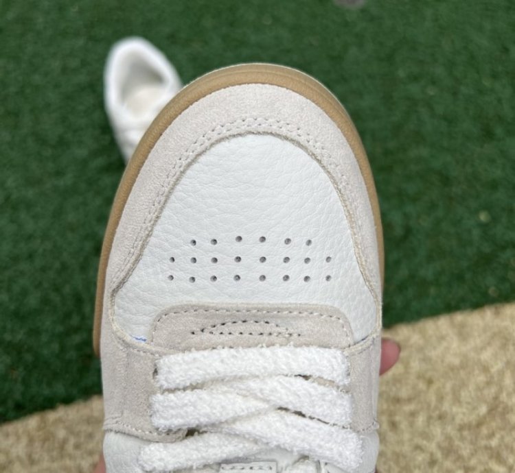 FENDl Match White Suede Low-Tops 'White'