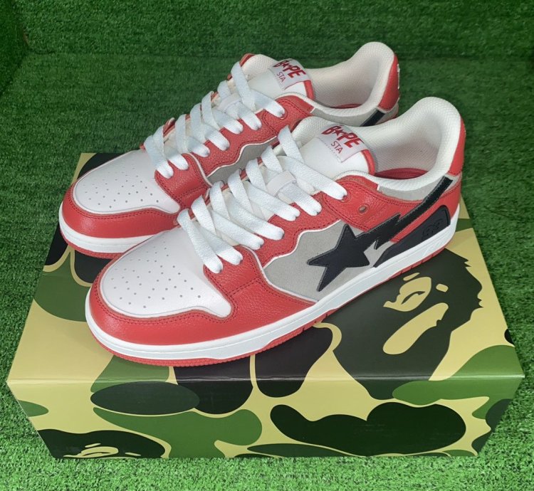 BAPE SK8 STA 1 RED SIZE 10