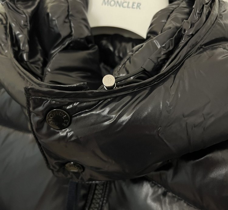 Moncler Jacket Maya