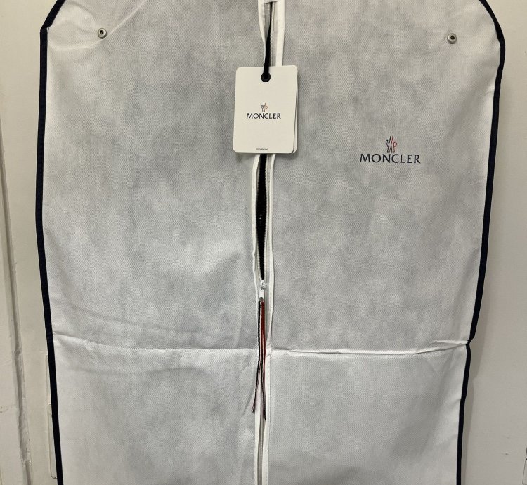 Moncler Jacket Maya
