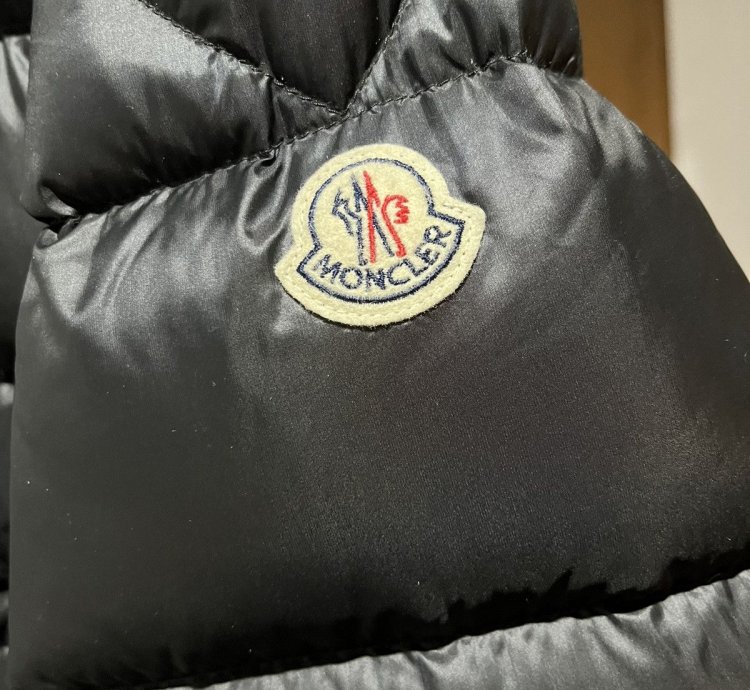Moncler Jeanbart down jacket