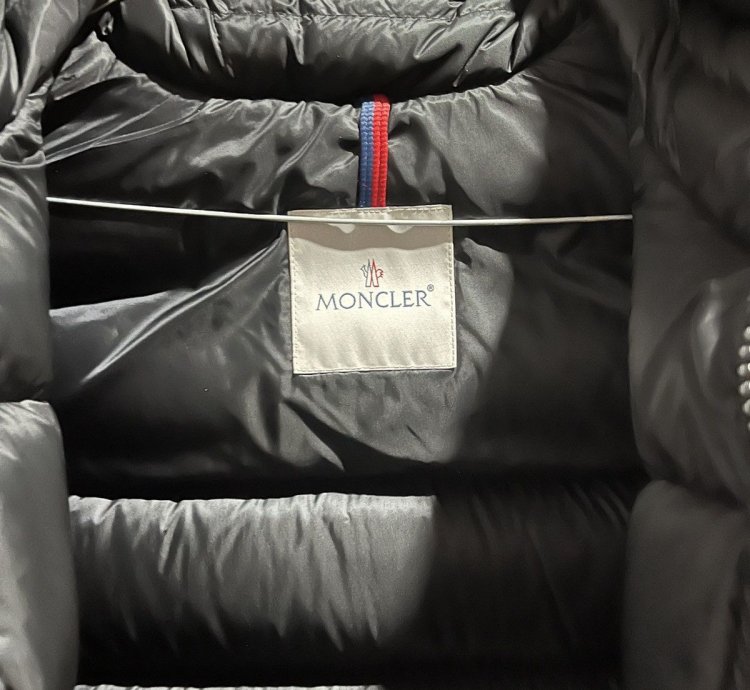 Moncler Jeanbart down jacket