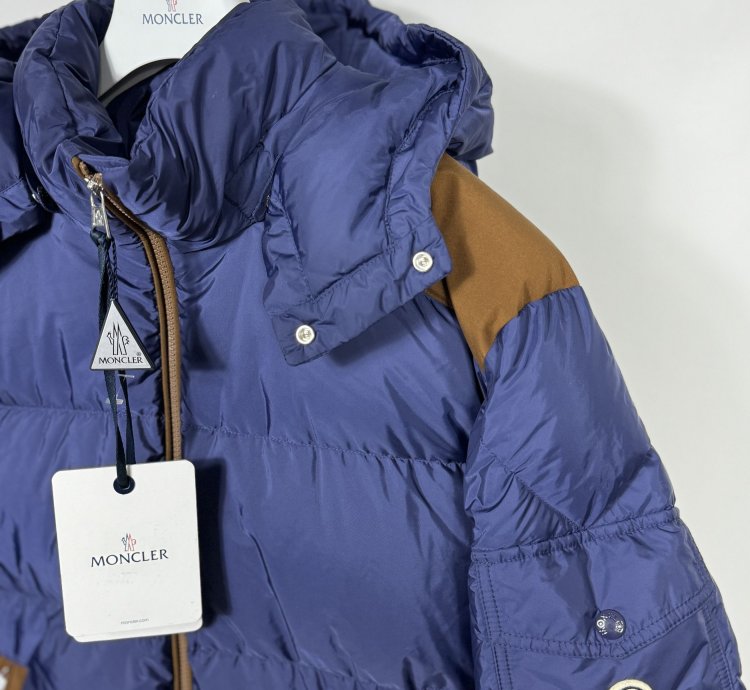 Moncler Kitinen Jacket