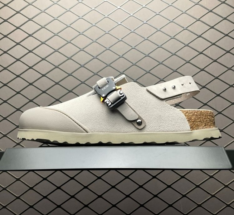 Dl0R by Birkenstock Tokio Mule