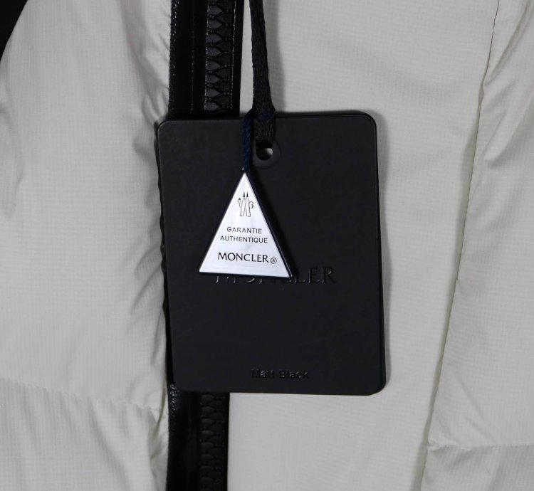 Moncler Korovin Down Puffer Jacket Size 3 Medium Large
