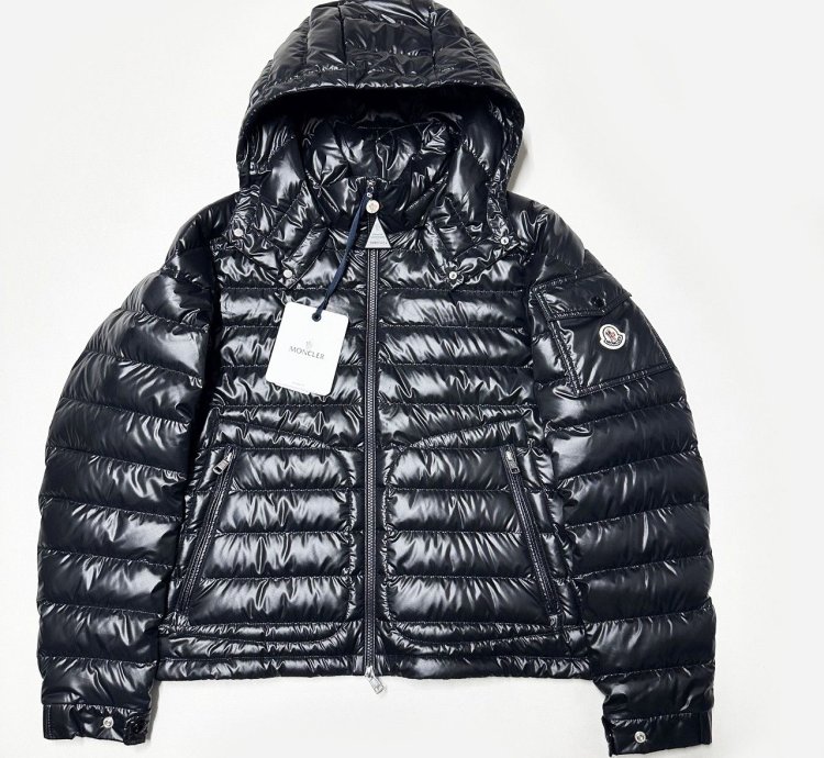 Moncler lauros mens puffer jacket size 2 medium black